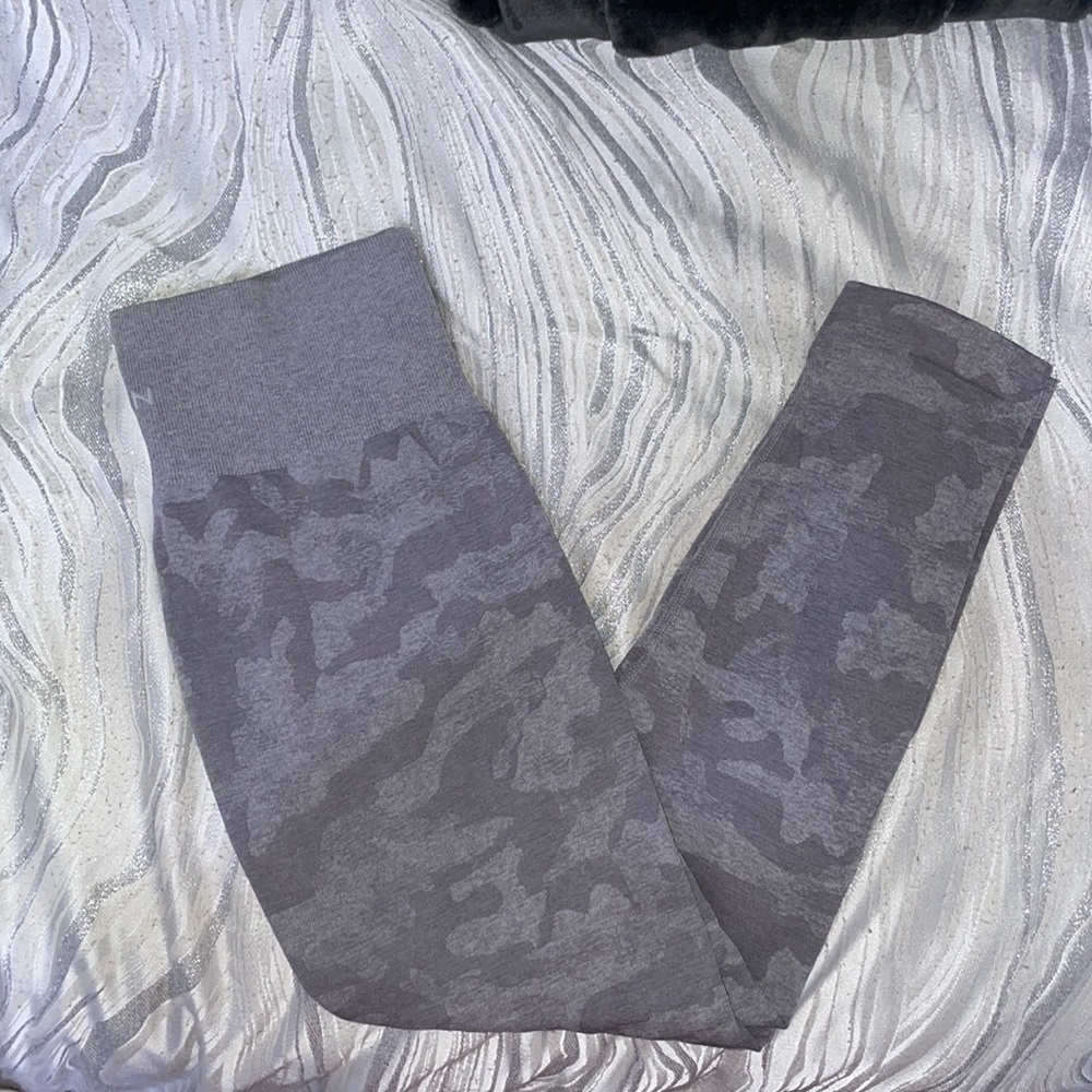 NVGTN Grey Camo Seamless Leggings